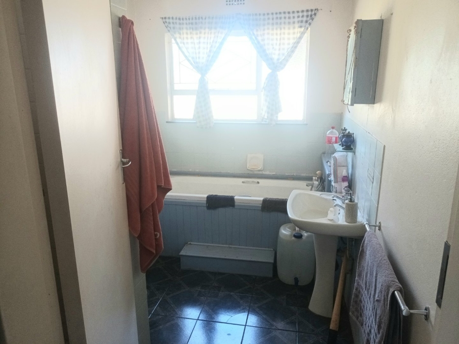 4 Bedroom Property for Sale in Hennenman Free State